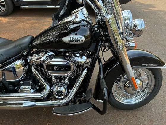 HARLEY-DAVIDSON SOFTAIL HERITAGE CLASSIC 114 